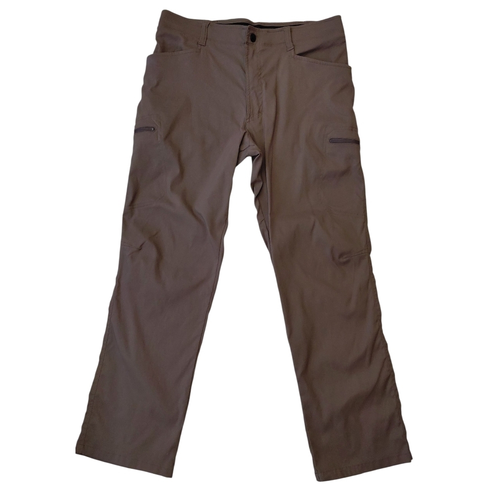 Wrangler Men's Cargo Pants in Brown